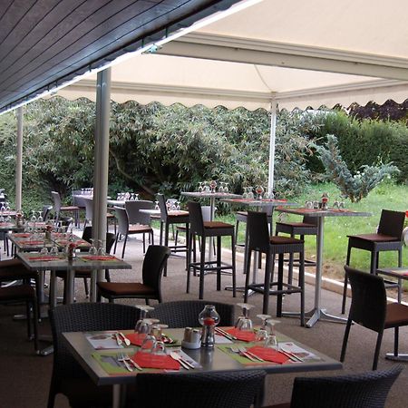 Logis Hotel Lons-Le-Saunier - Restaurant Le Grill Restaurant foto